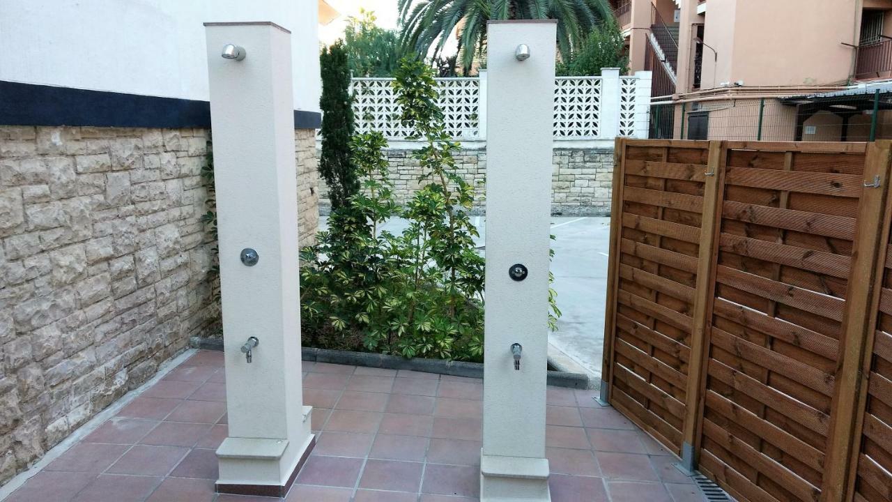 Dalt Vila Salou Bagian luar foto